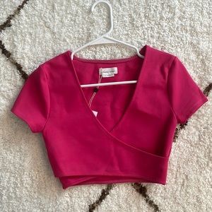 NWT Lovers + Friends cropped bright pink top